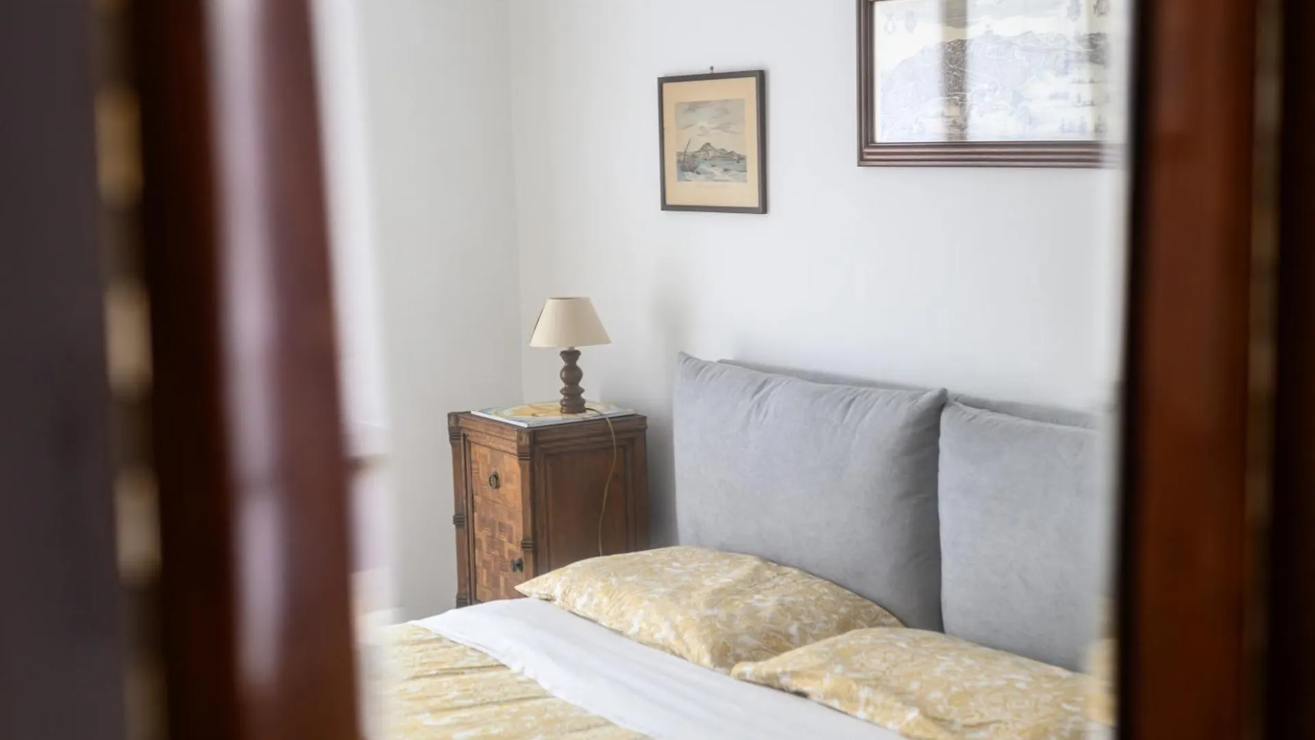 Via Coriolano 8 Apartment Naples Italy