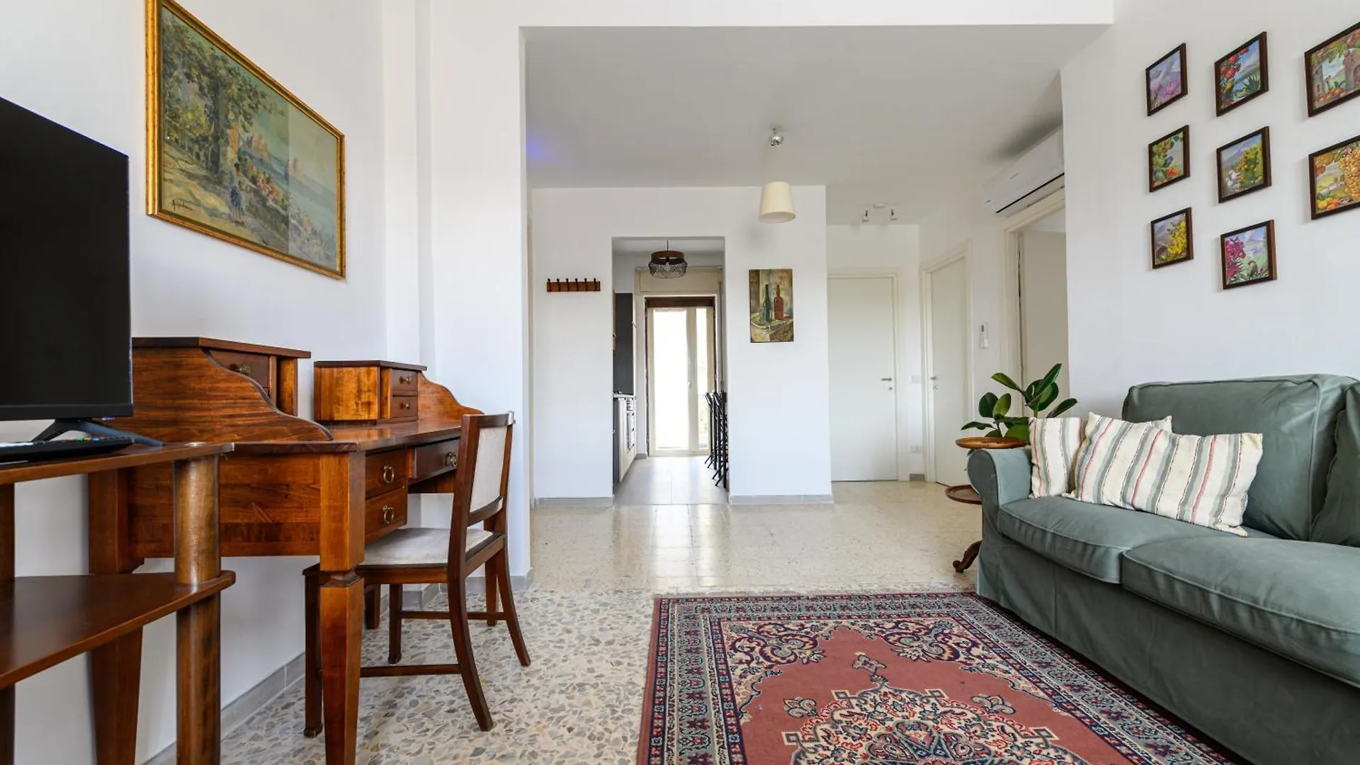 Via Coriolano 8 Apartment Naples Italy